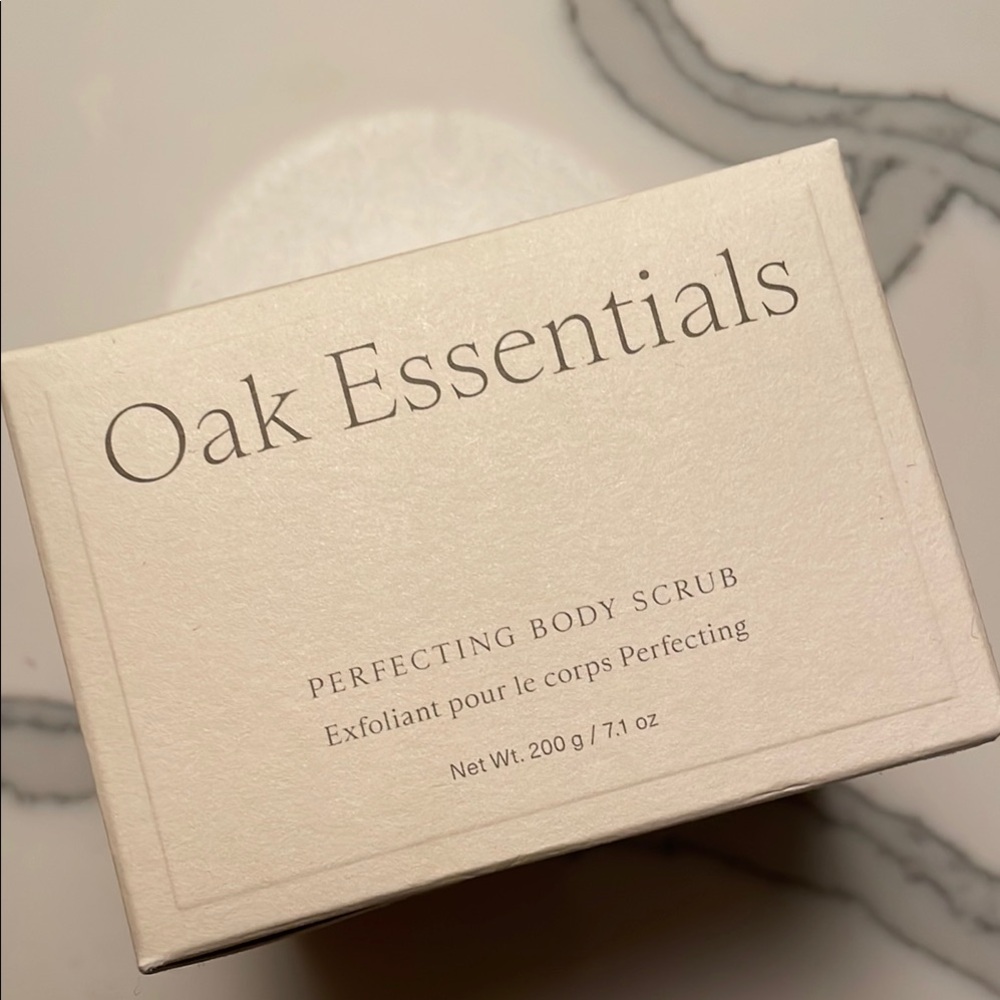LUXURY Oak Essentials Perfecting Body Scrub Jenni Kayne  ✨